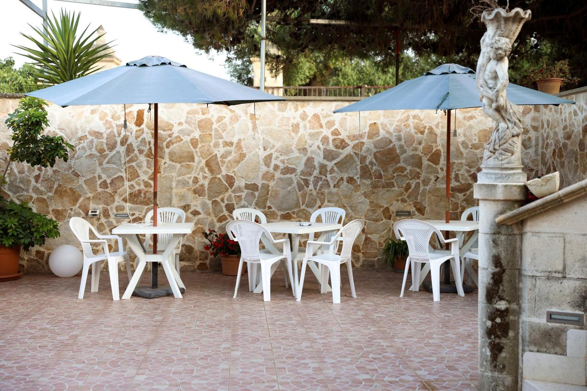 Masseria Le Betulle San Vito dei Normanni Exterior photo